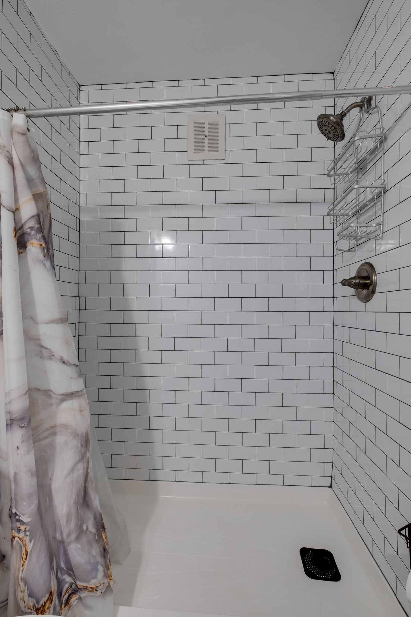 2134 Fairfax Ave Unit: B13