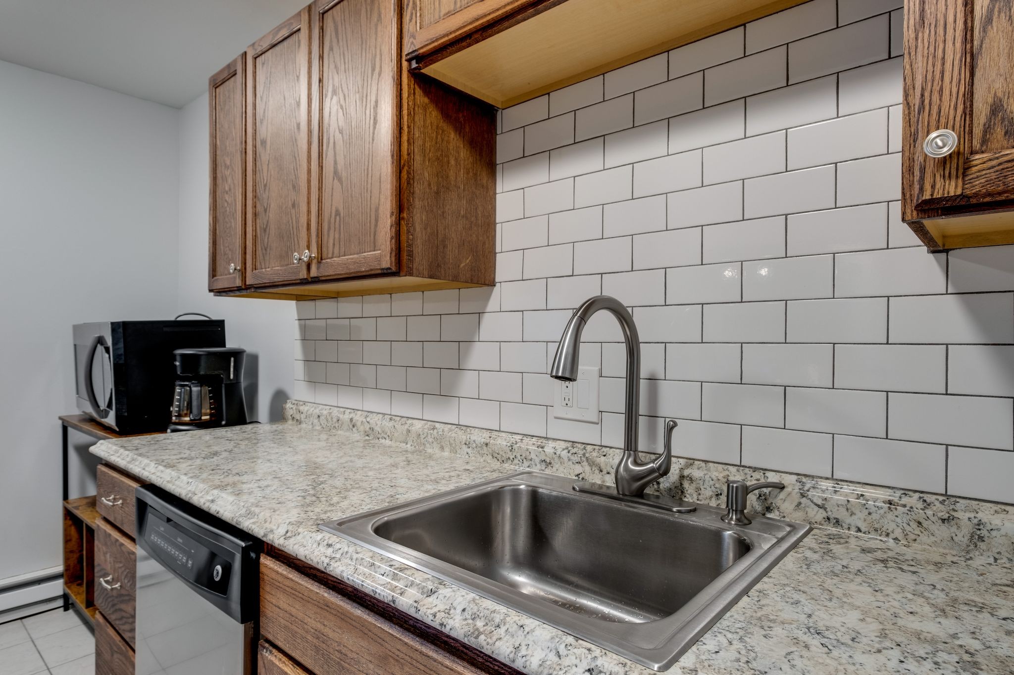 2134 Fairfax Ave Unit: B13