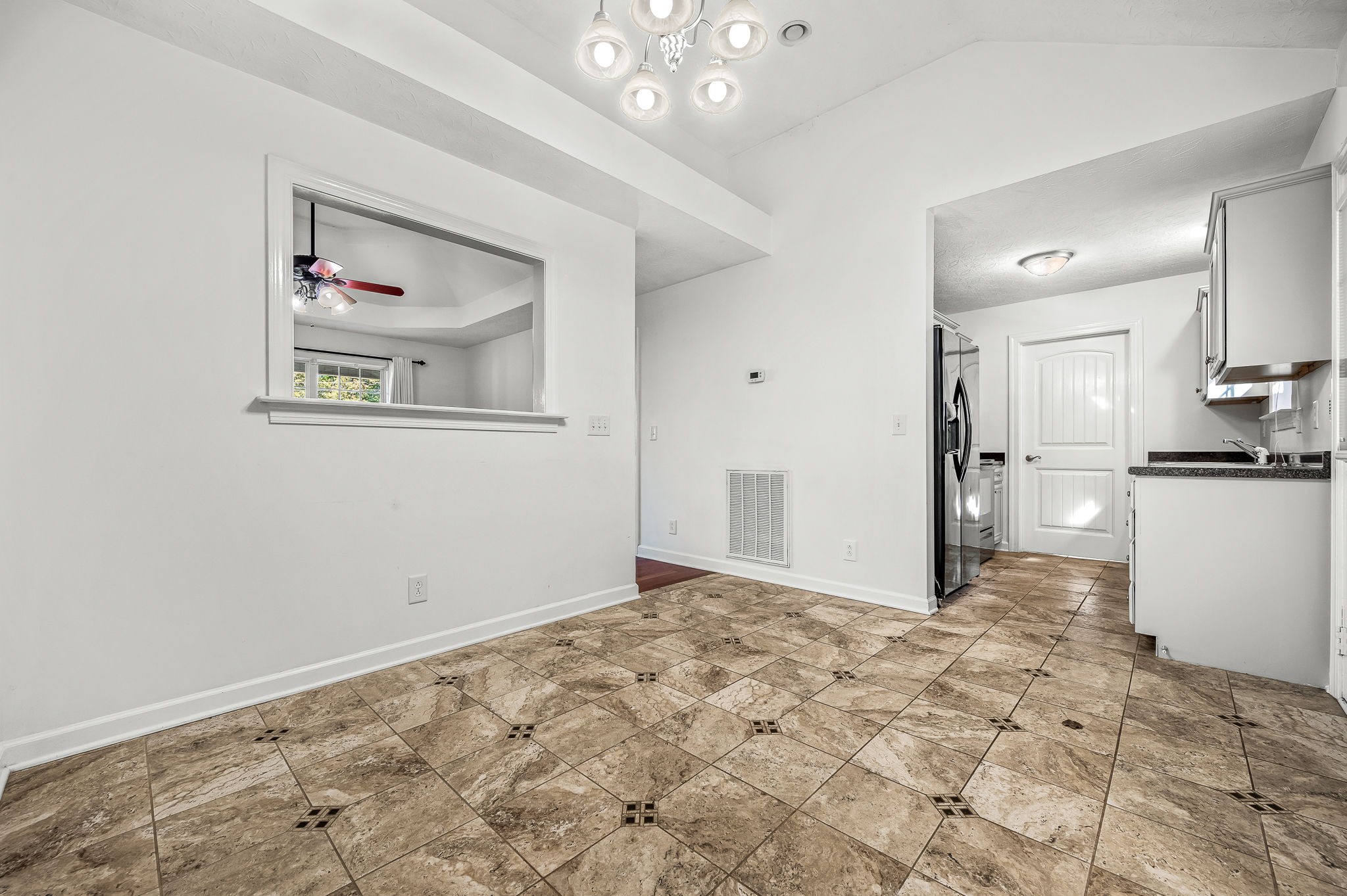 216 Juanita Dr