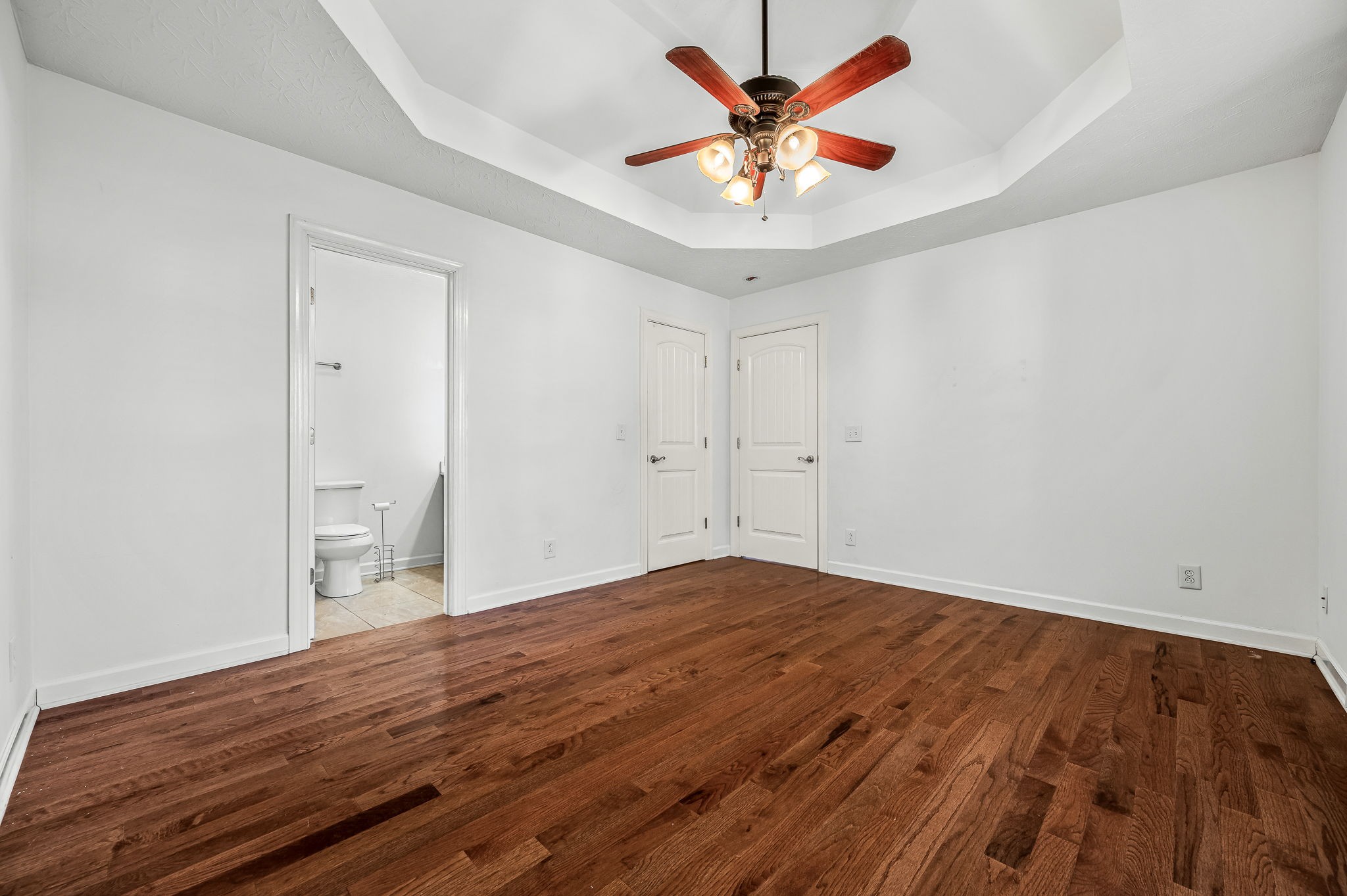 216 Juanita Dr