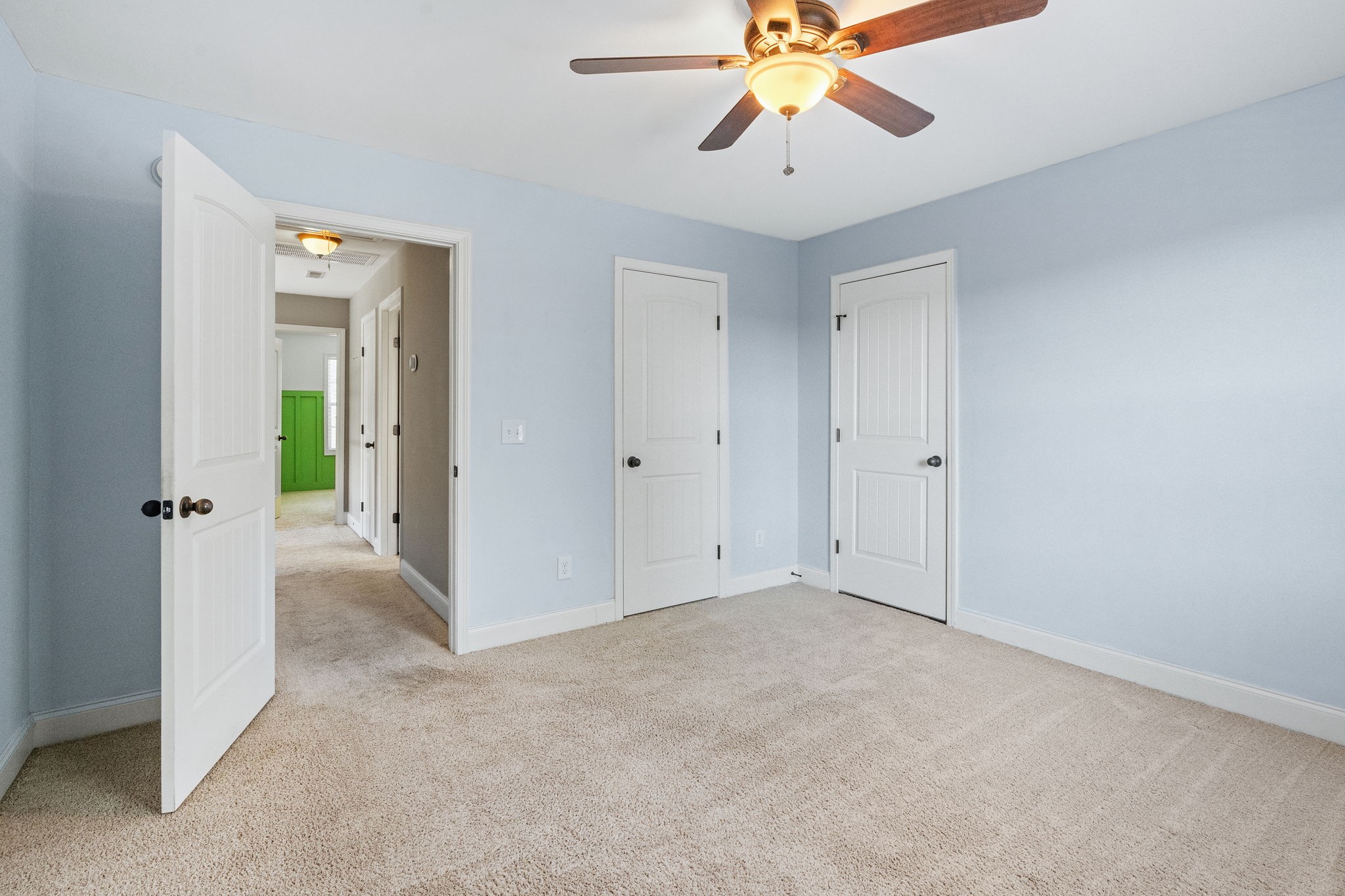 2016 W McLaughlin St