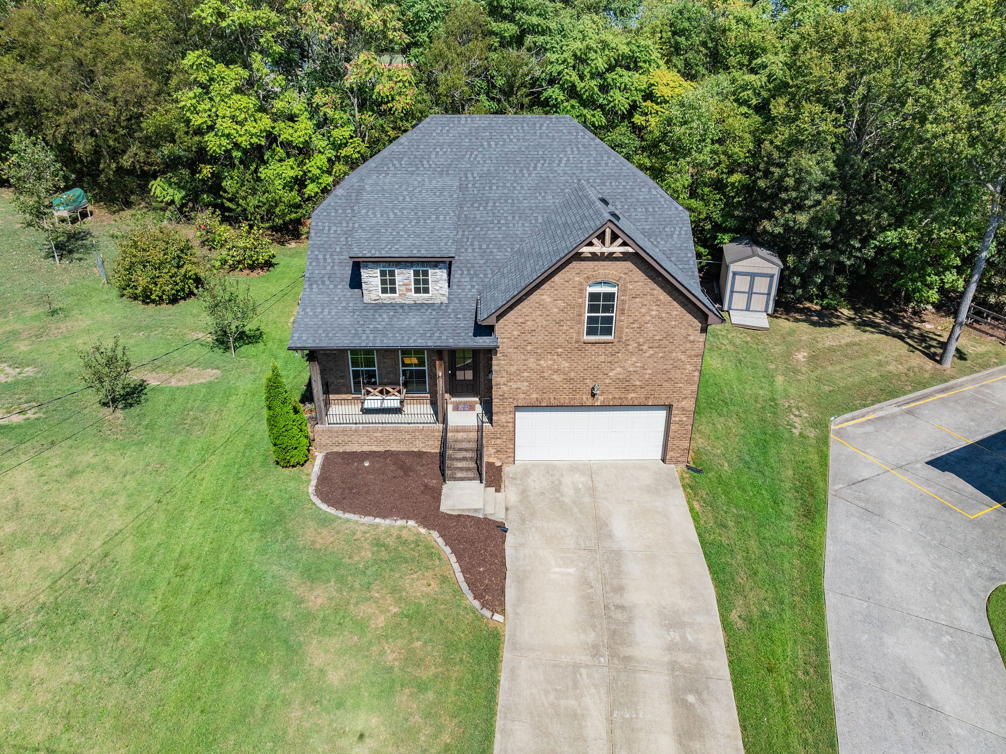 2016 W McLaughlin St