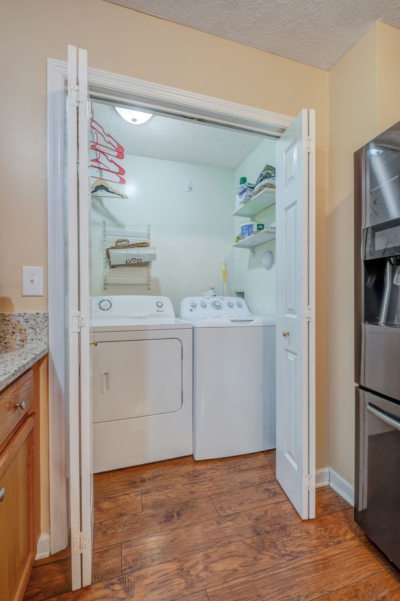 1255 Hillwood Ct