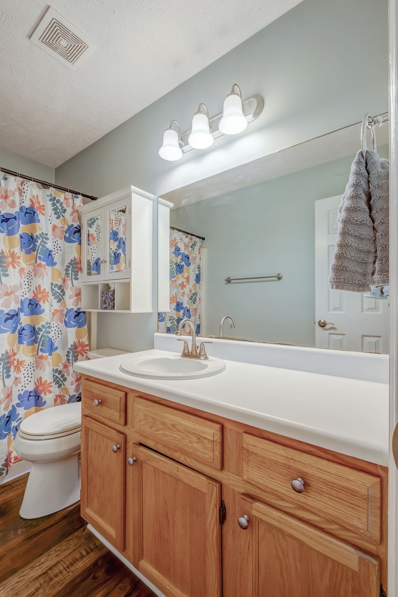 1255 Hillwood Ct