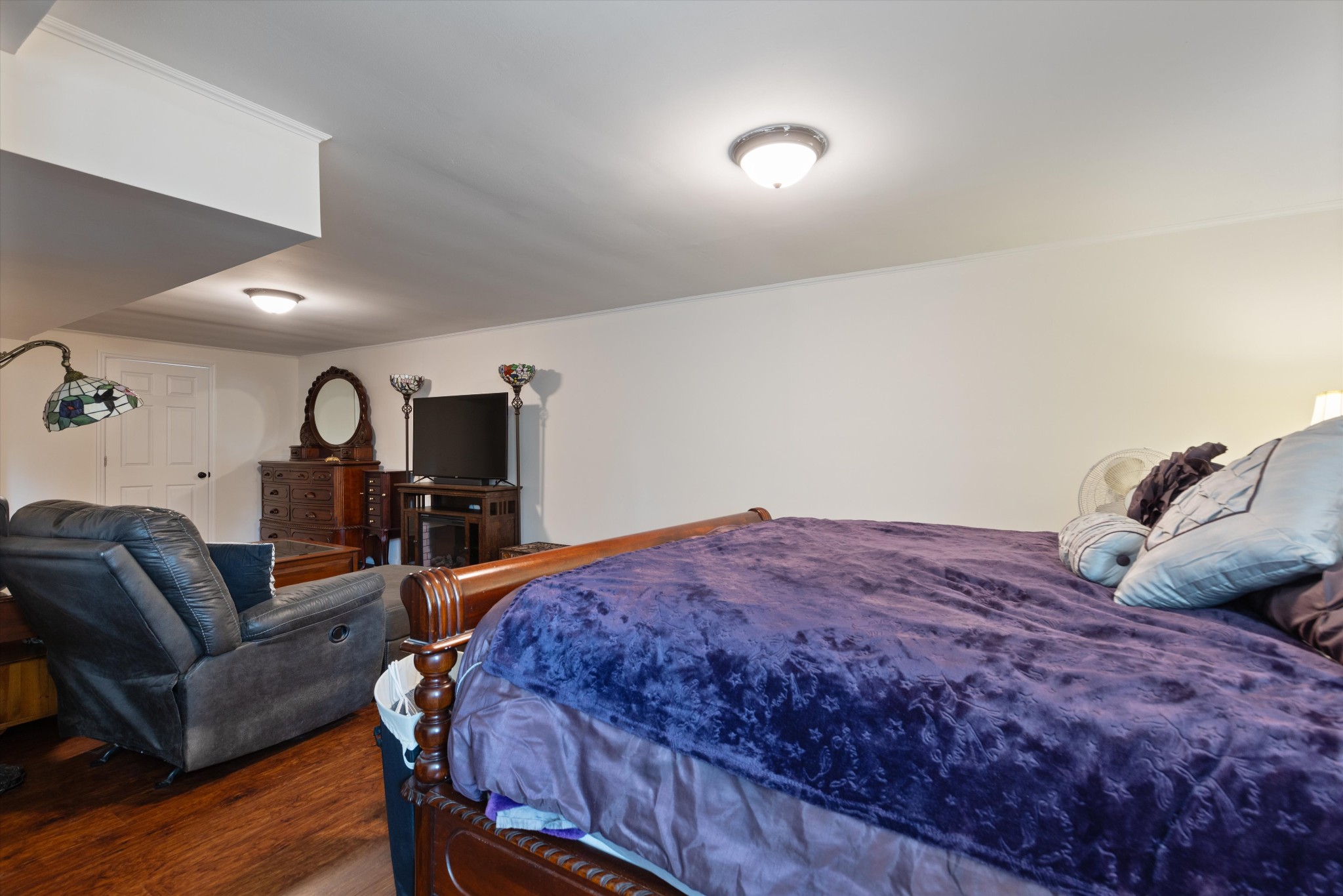 1200 Whitney Dr