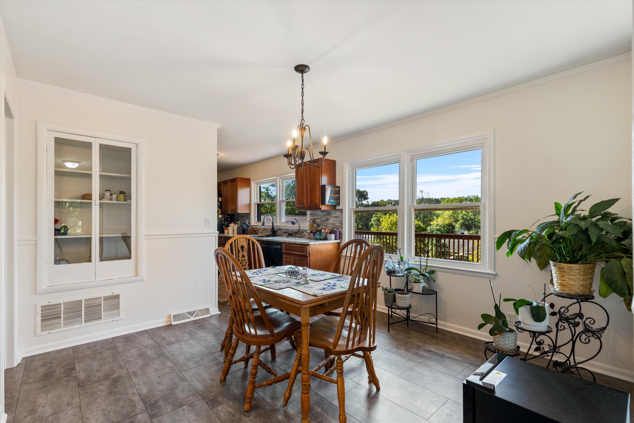 1200 Whitney Dr