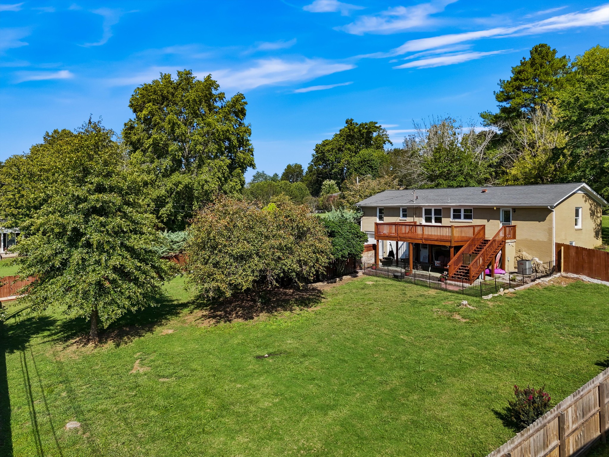 1200 Whitney Dr