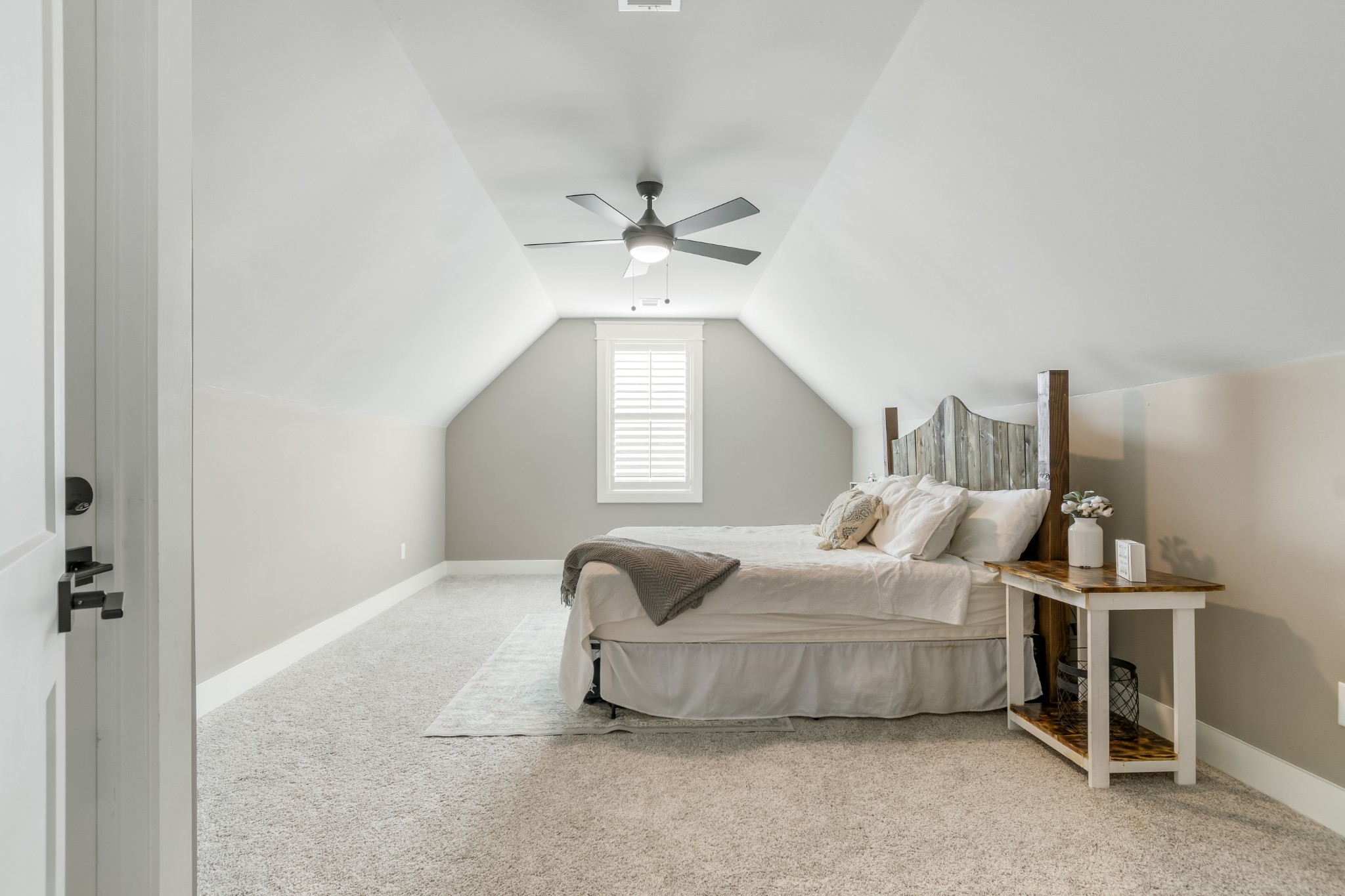 636 Weeping Willow Rd