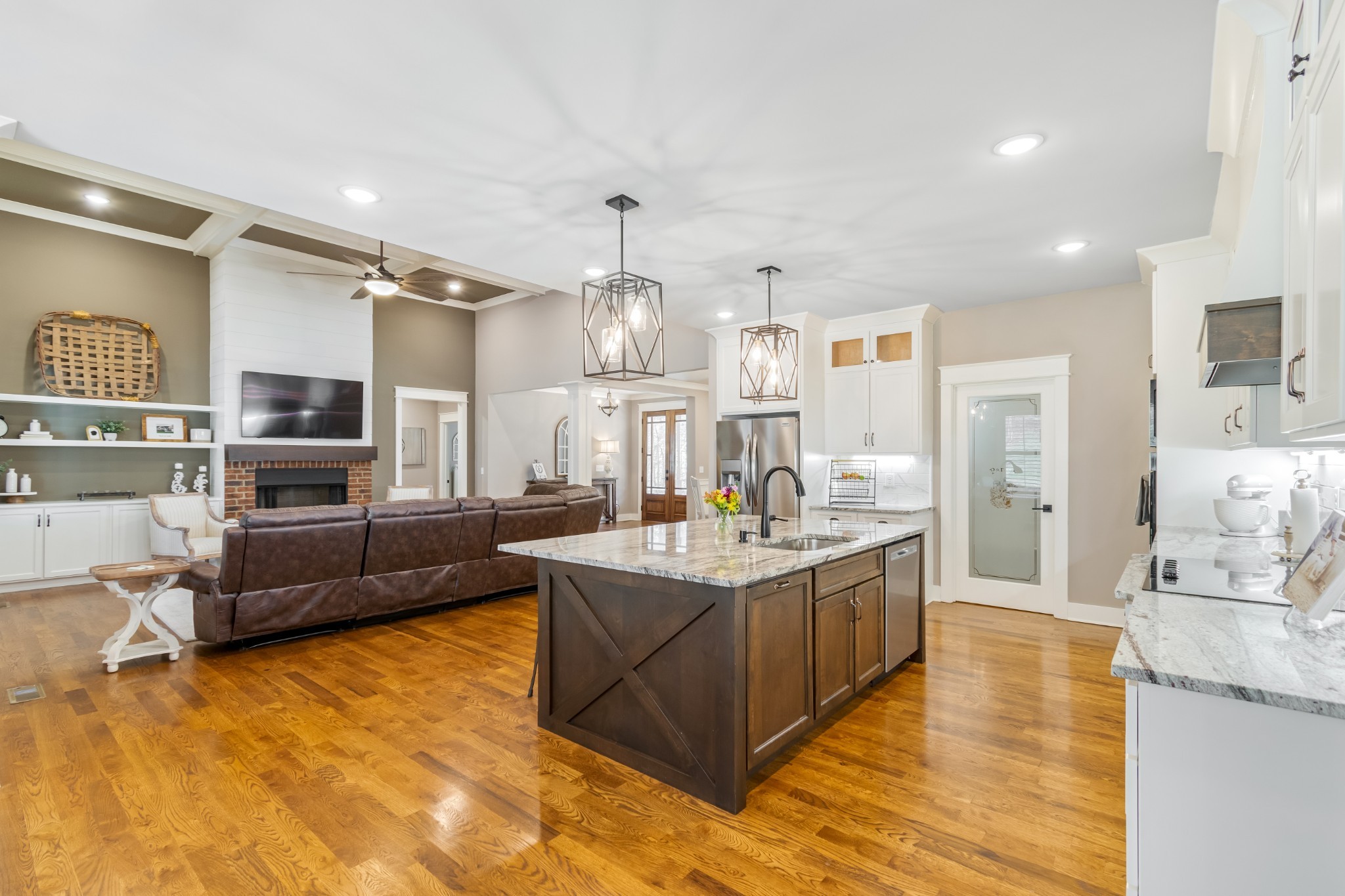 636 Weeping Willow Rd