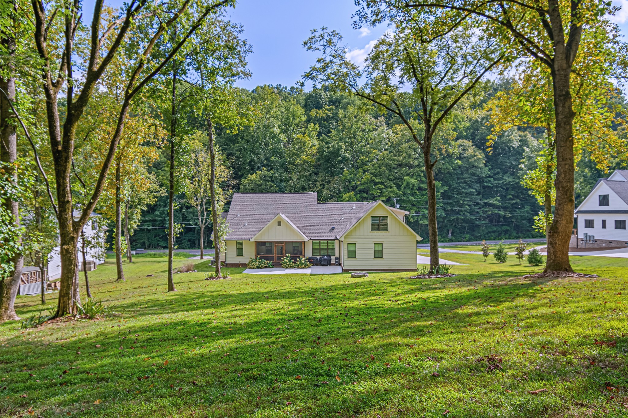 636 Weeping Willow Rd