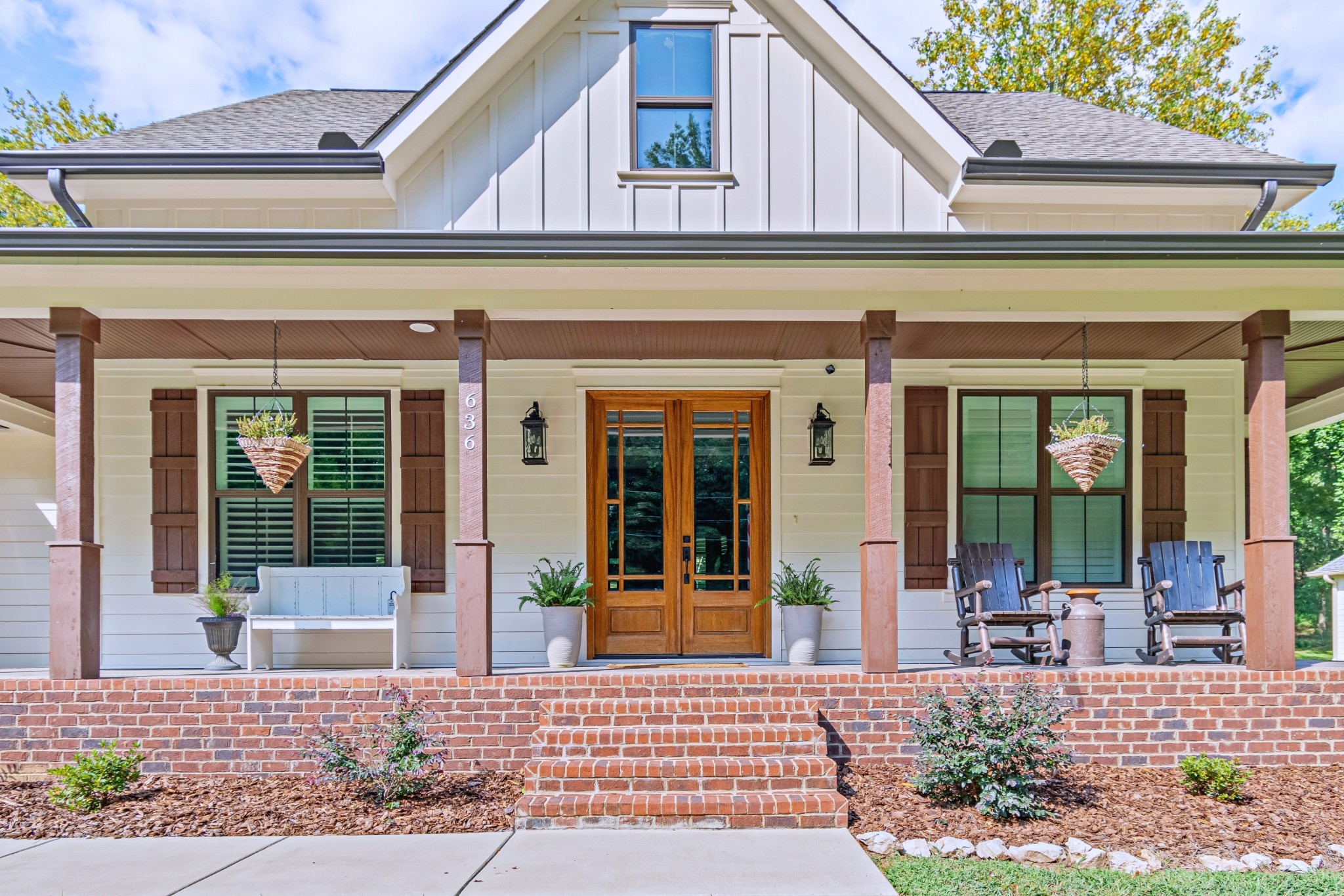 636 Weeping Willow Rd