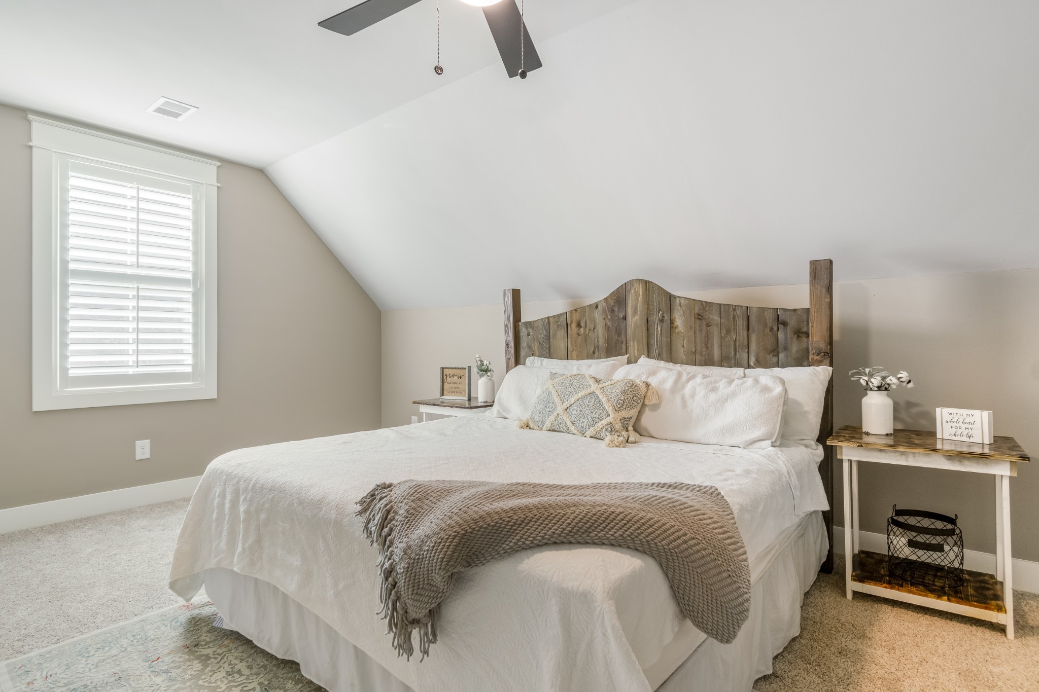 636 Weeping Willow Rd