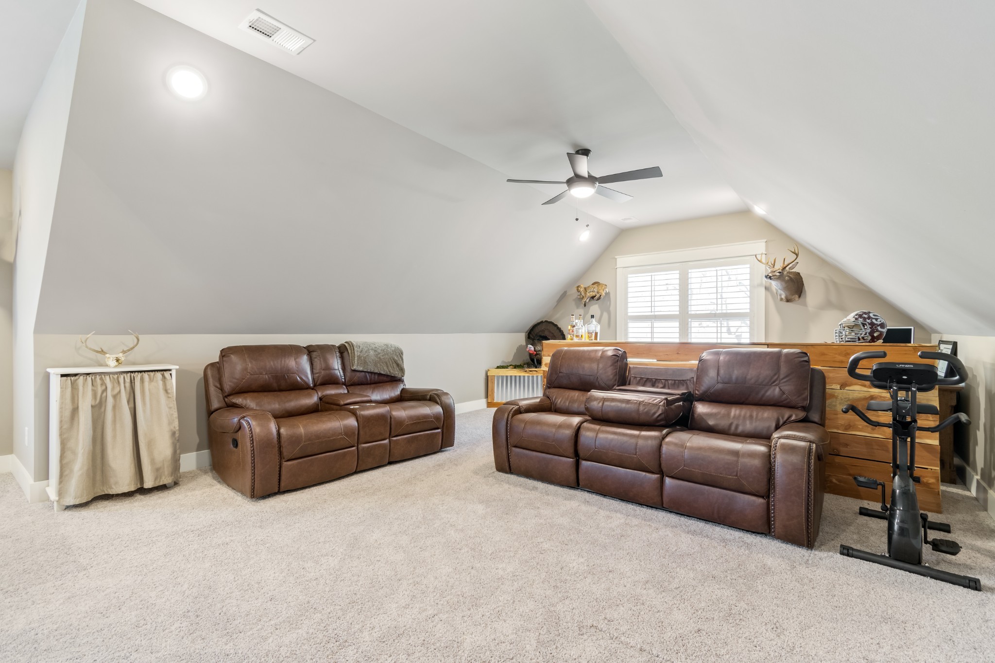 636 Weeping Willow Rd