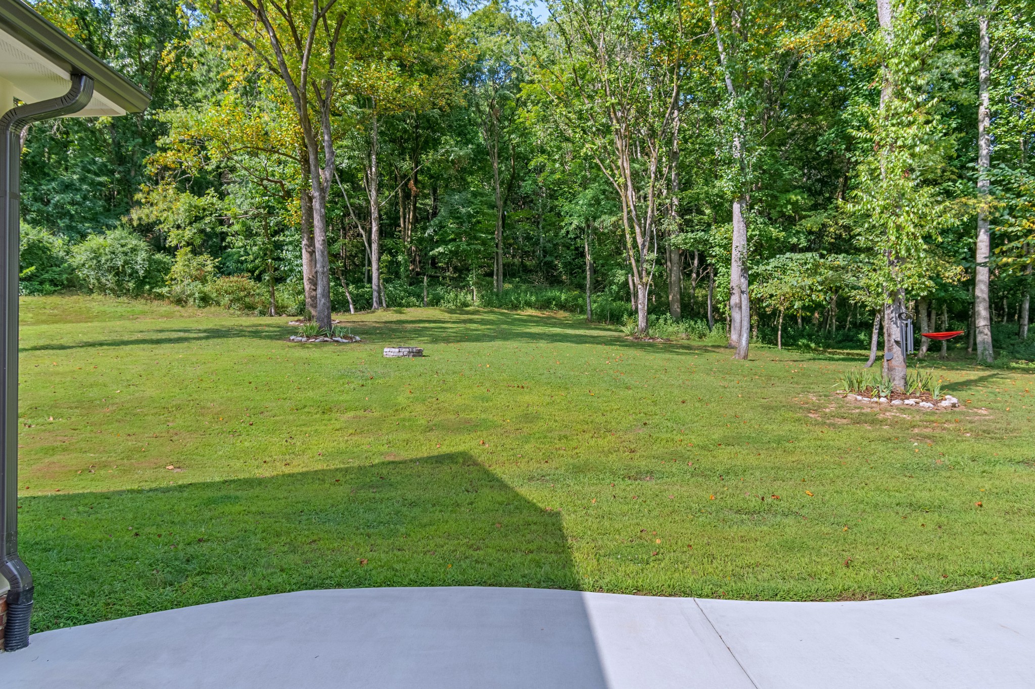 636 Weeping Willow Rd