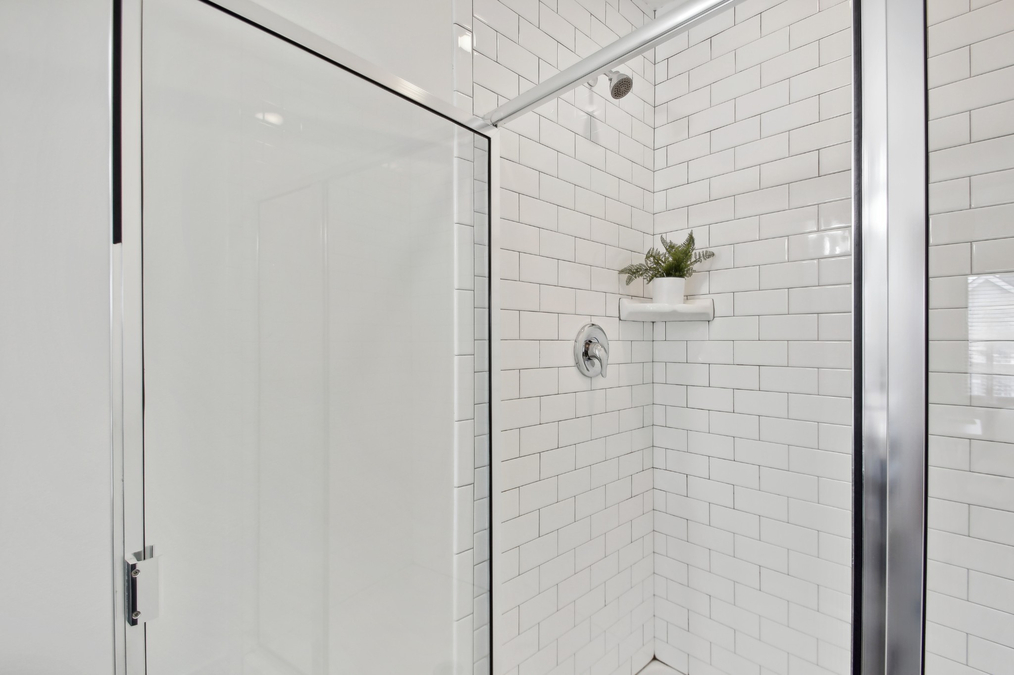 306 Artisan Ln