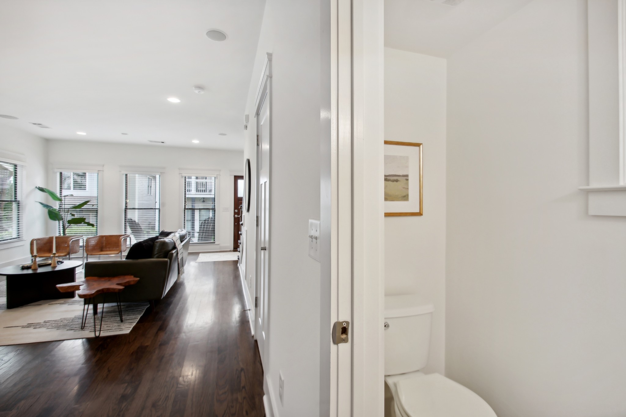 306 Artisan Ln