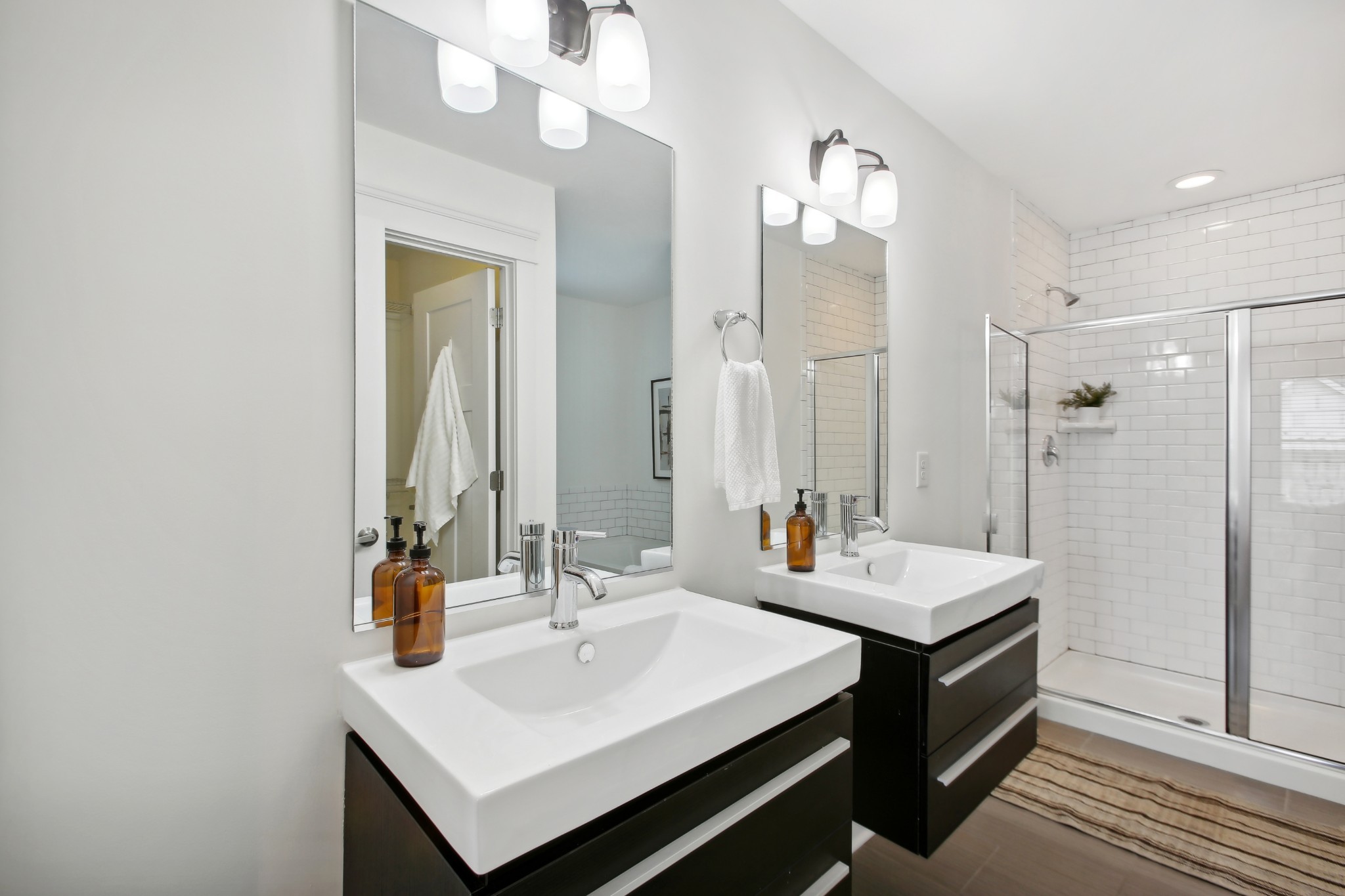 306 Artisan Ln