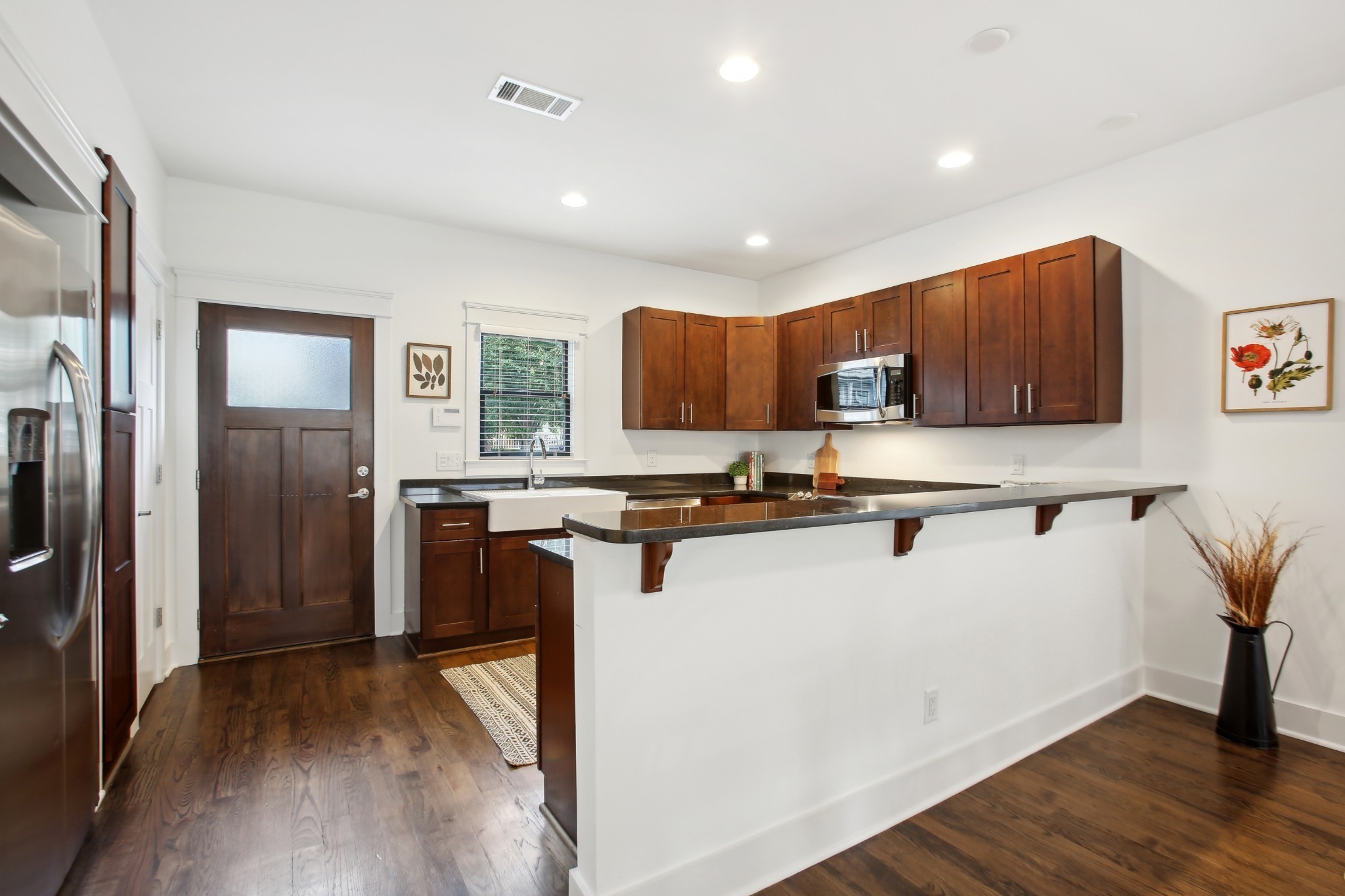 306 Artisan Ln