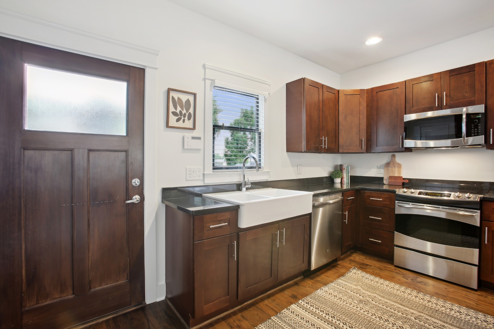 306 Artisan Ln