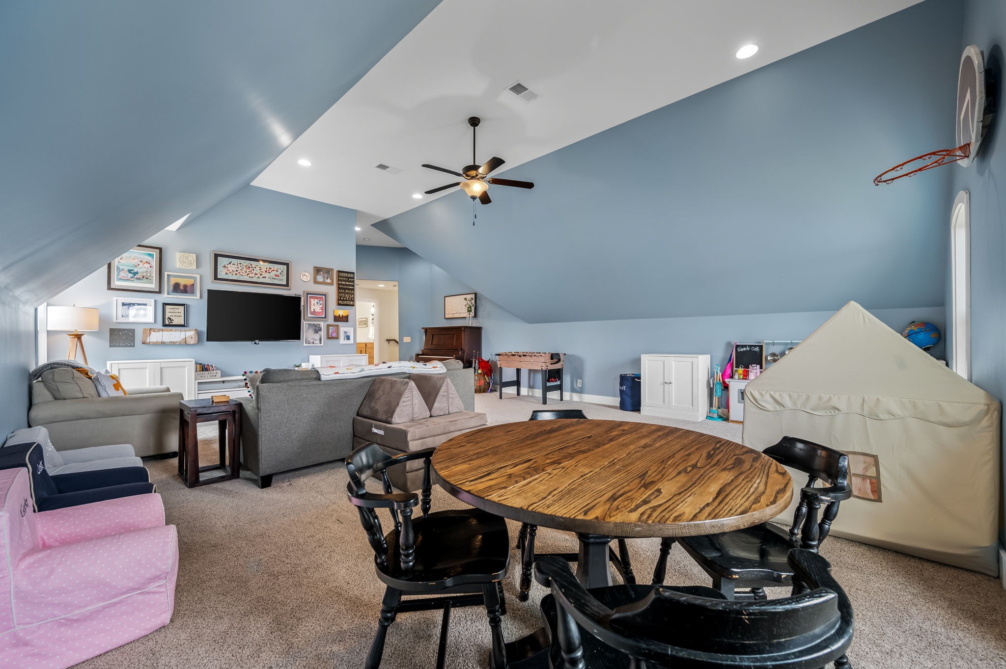 448 Cobblestone Way