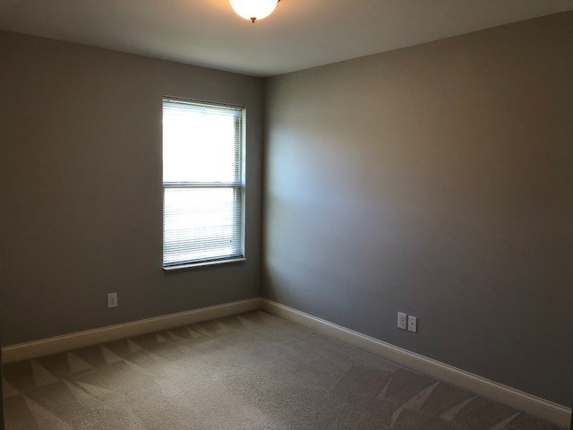 332 Windgrove Ter