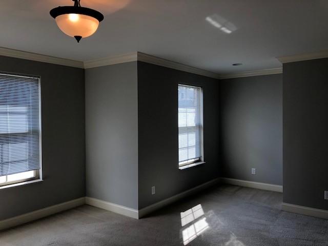 332 Windgrove Ter