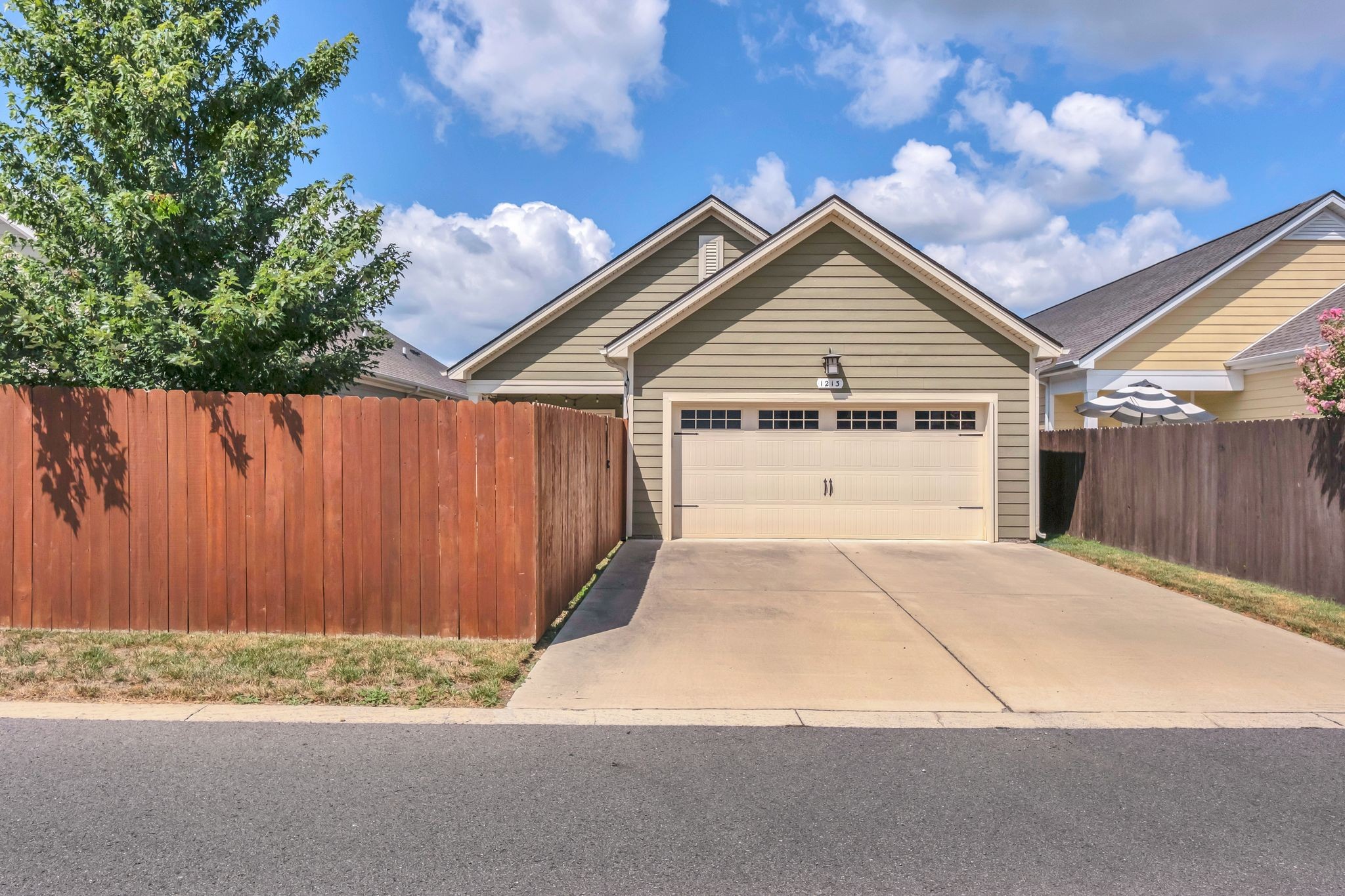1213 Duns Ln