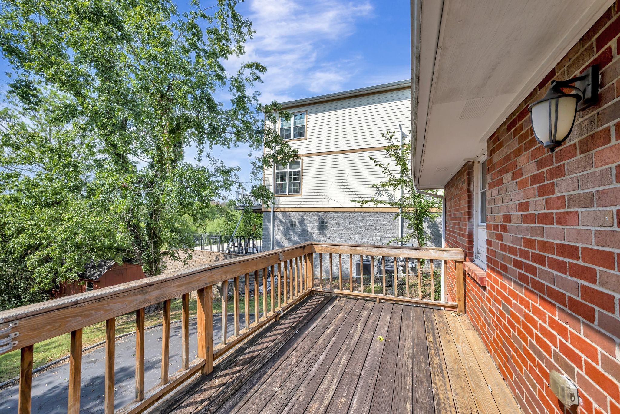 2618 Airpark Dr