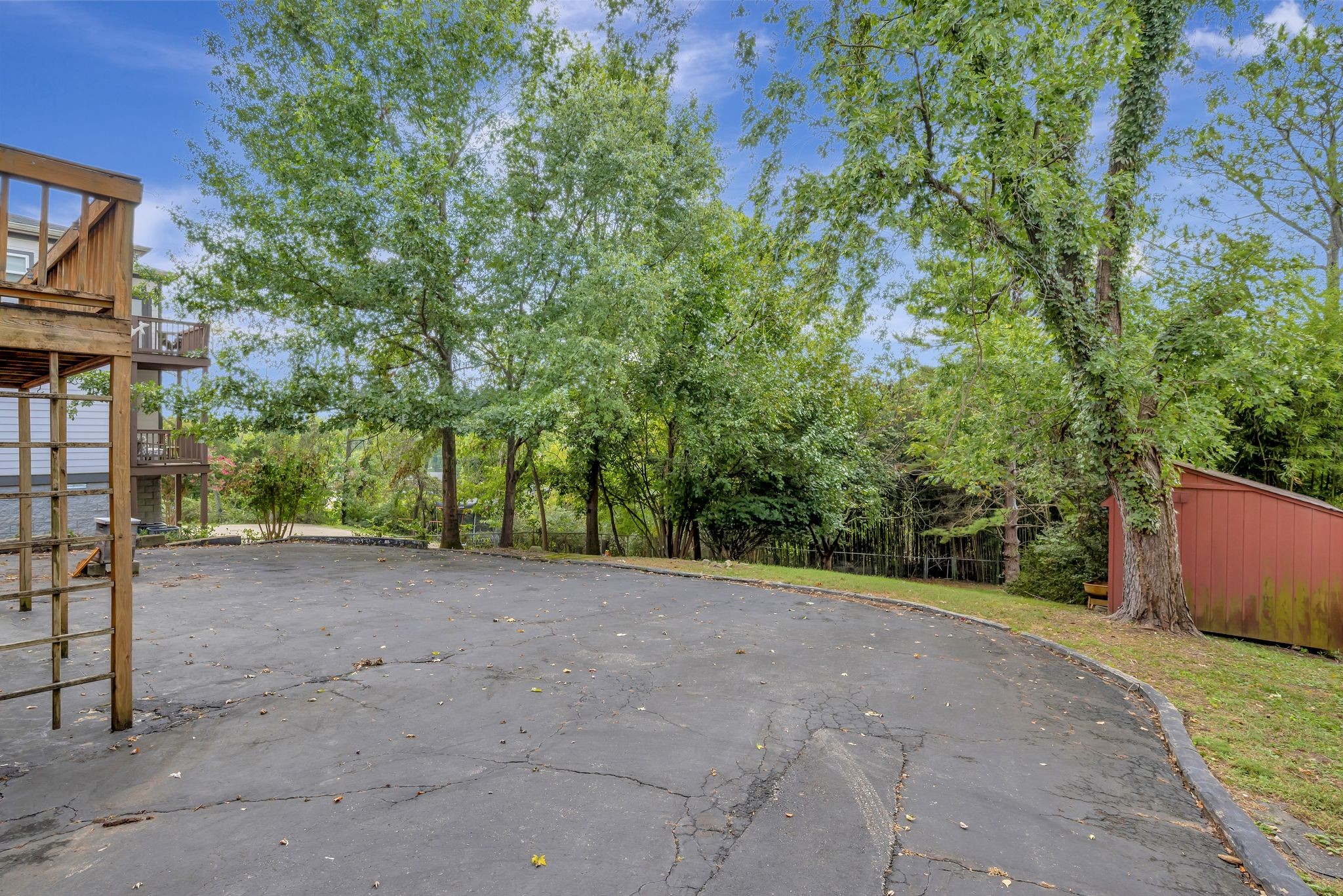2618 Airpark Dr