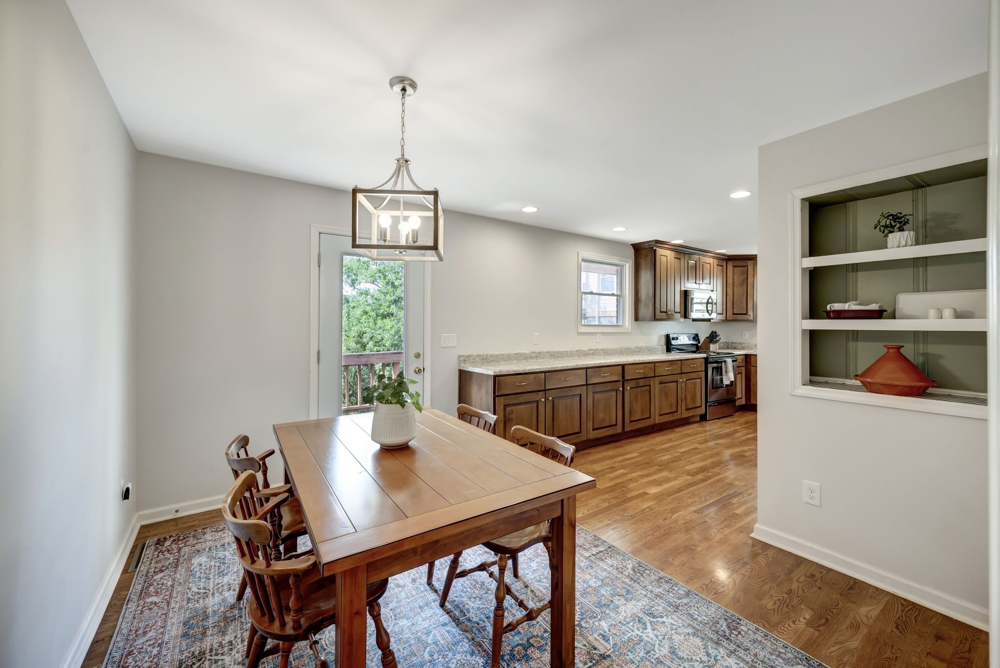 2618 Airpark Dr