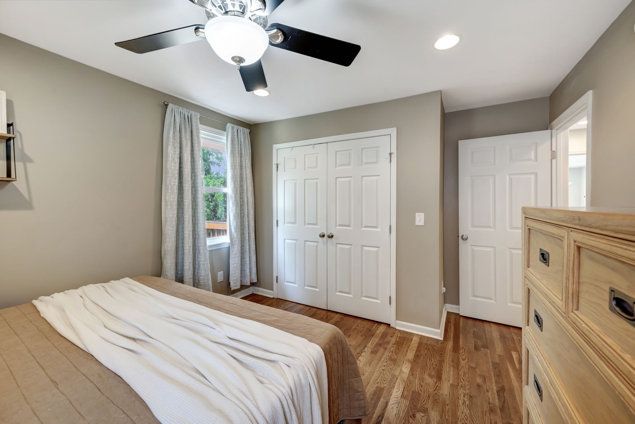 2618 Airpark Dr