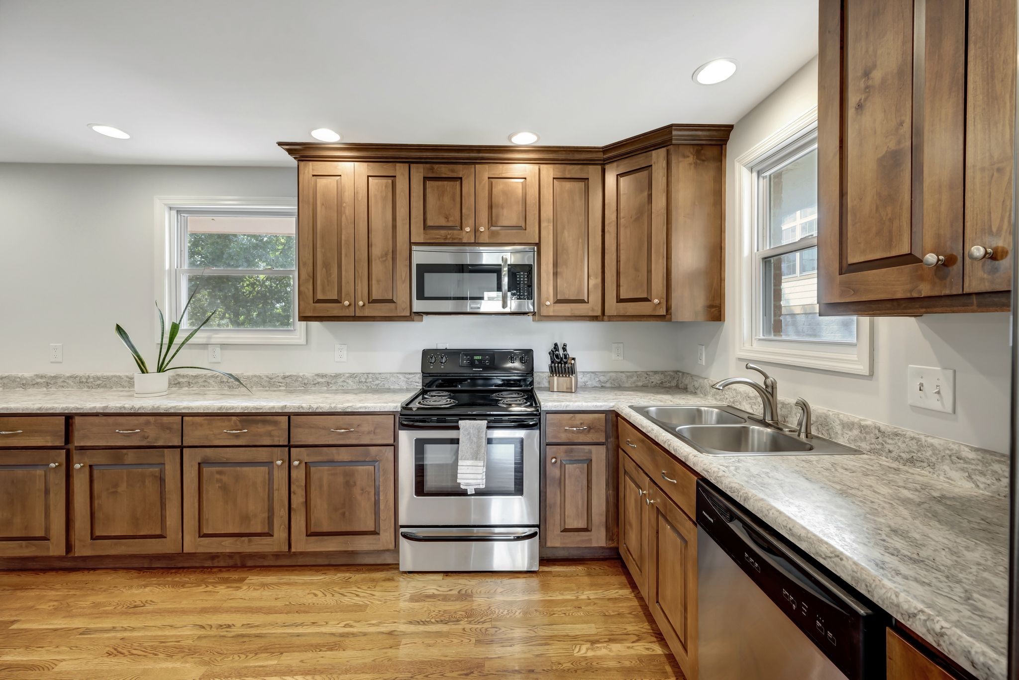 2618 Airpark Dr