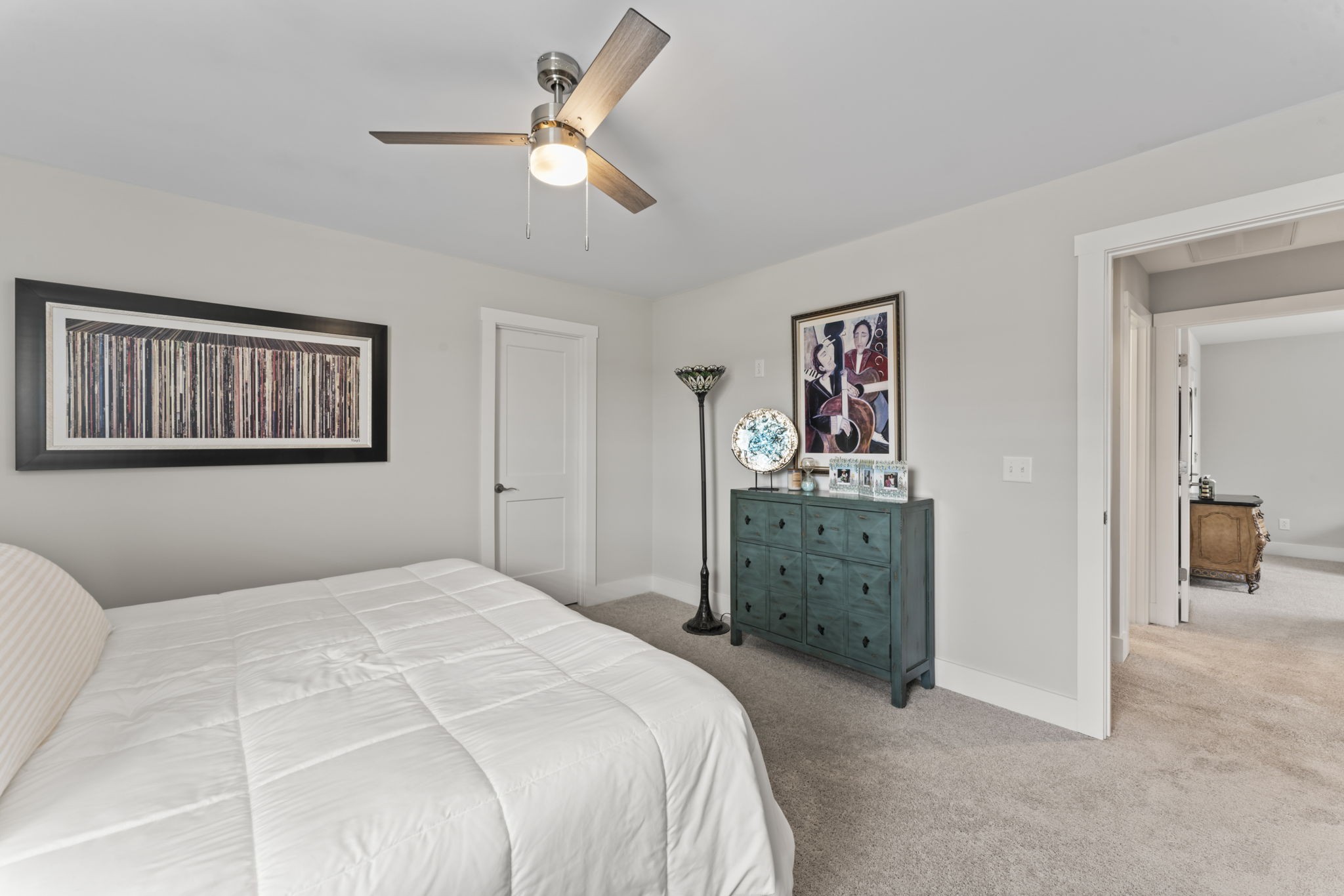 1122 Escalade Ct