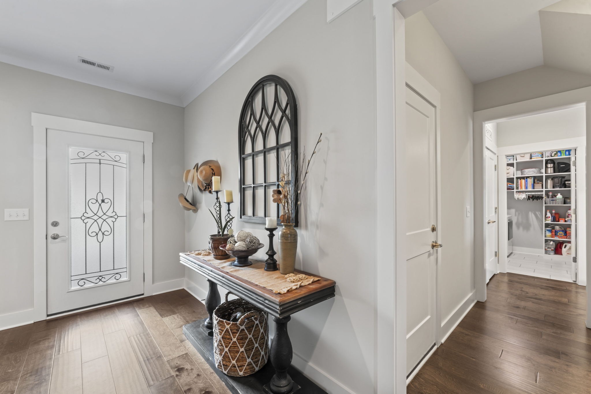 1122 Escalade Ct
