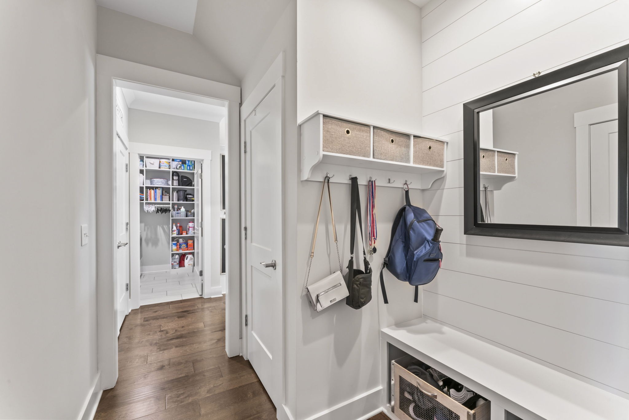 1122 Escalade Ct