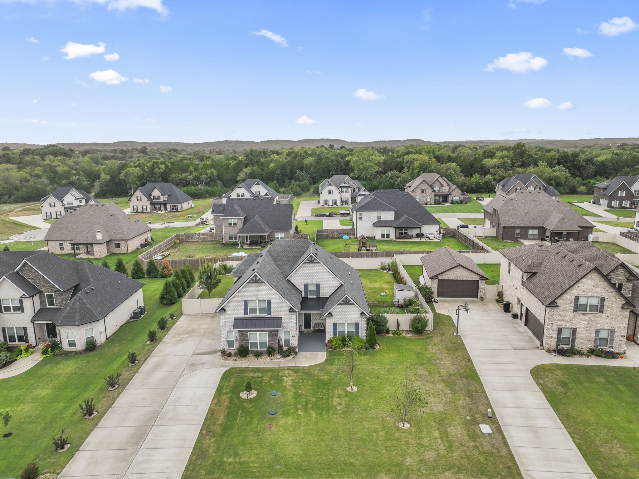1122 Escalade Ct