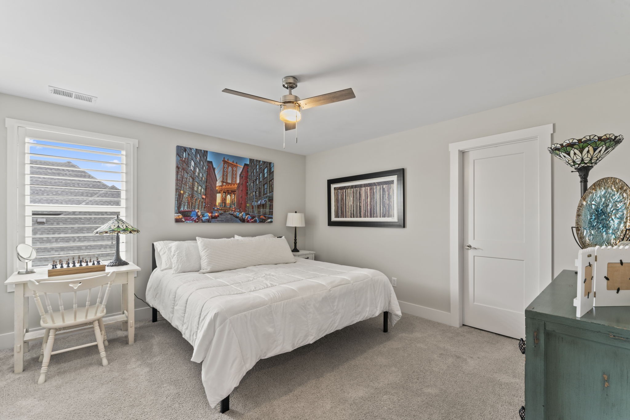 1122 Escalade Ct