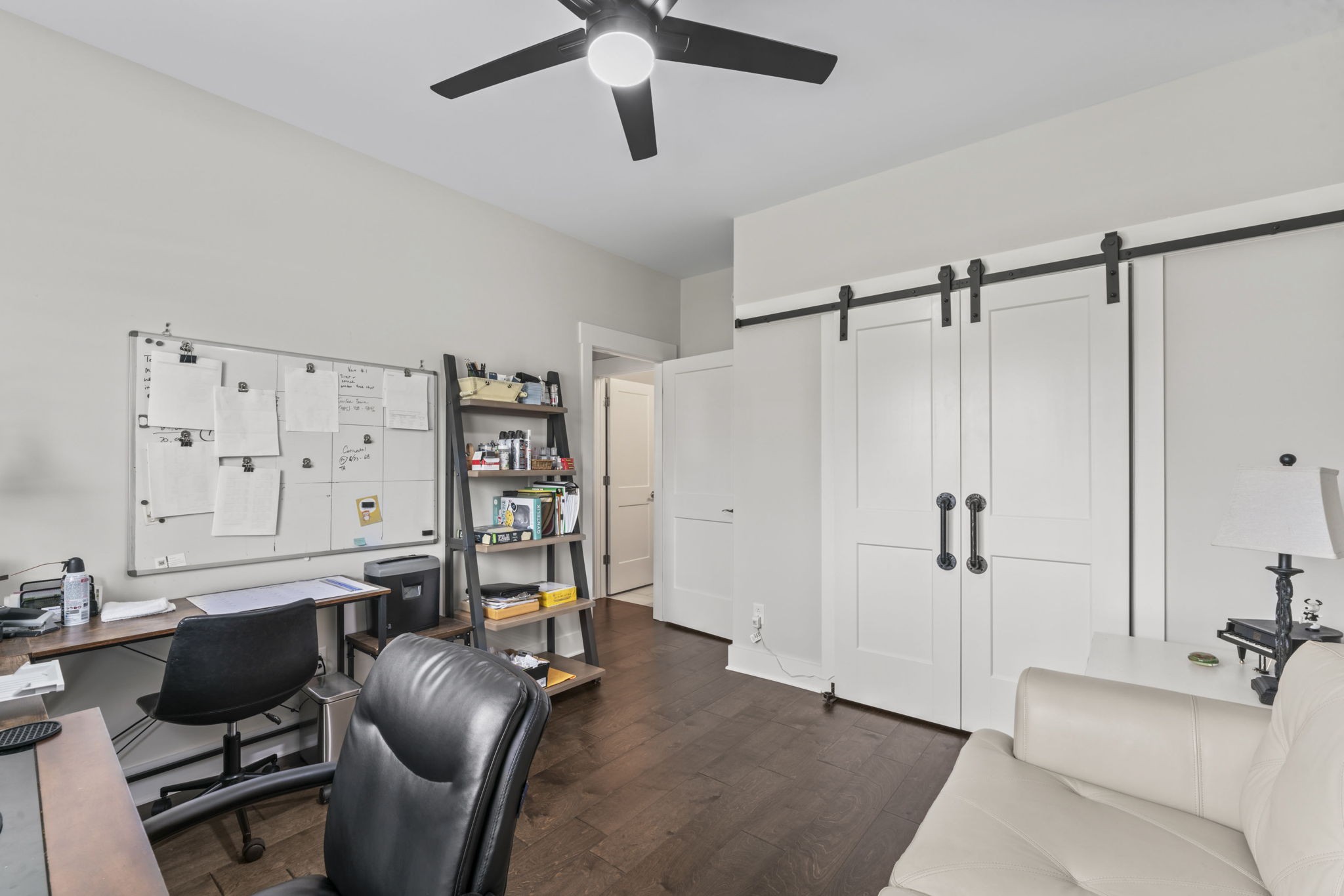 1122 Escalade Ct