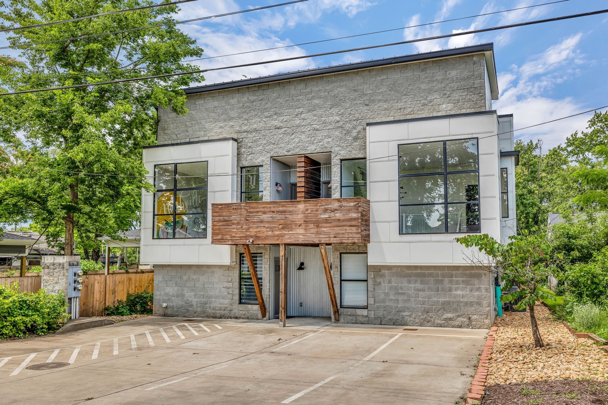 5003C Indiana Ave