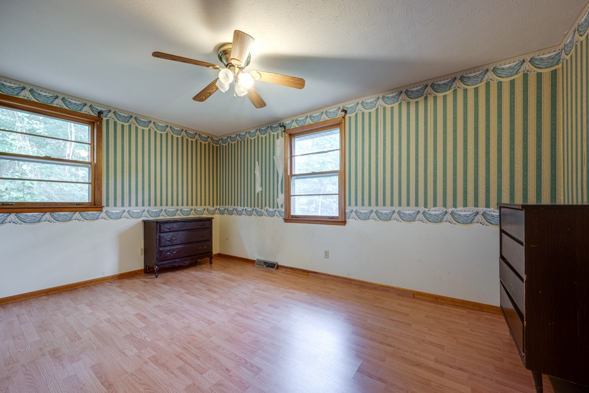 206 Sunset Rd