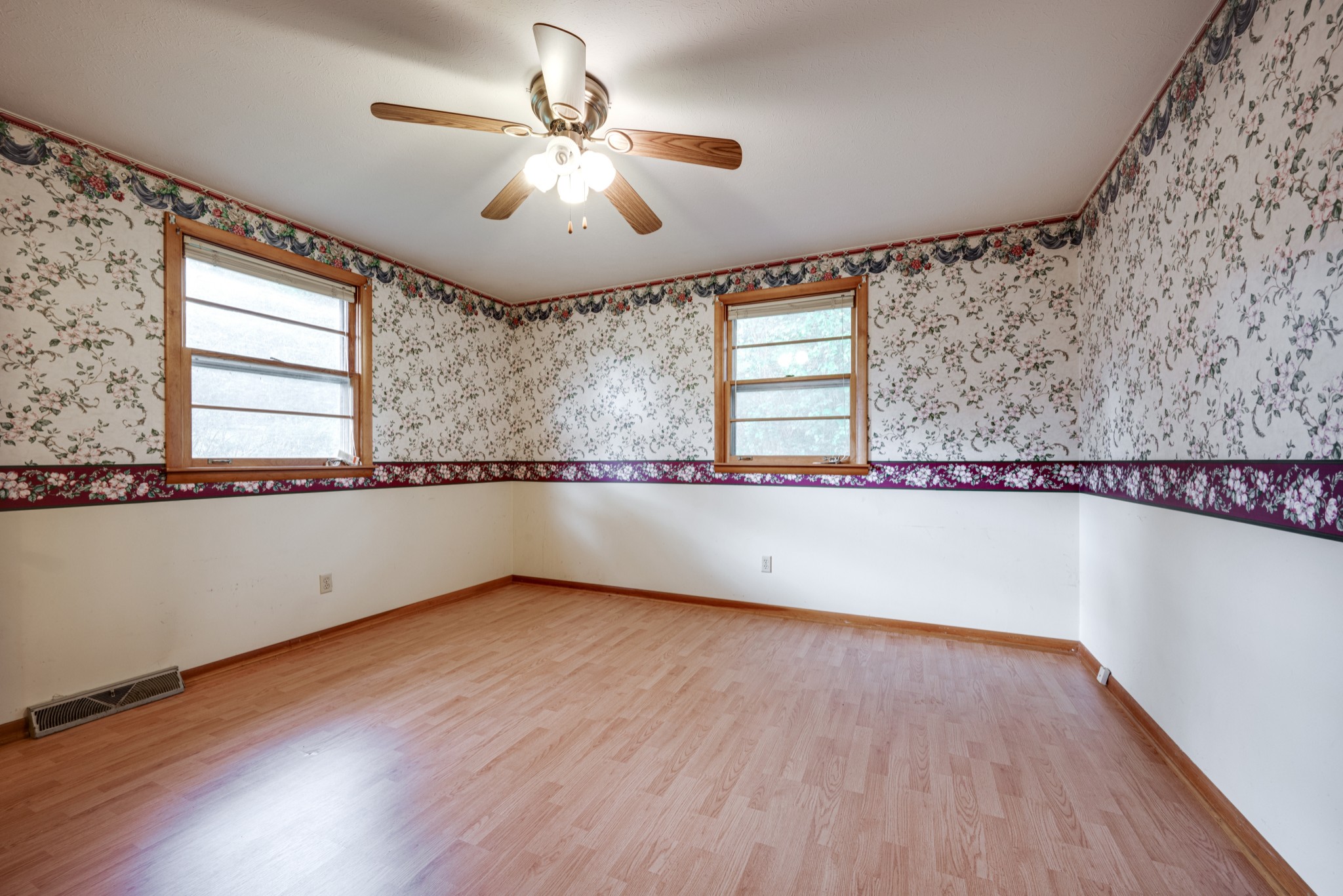 206 Sunset Rd