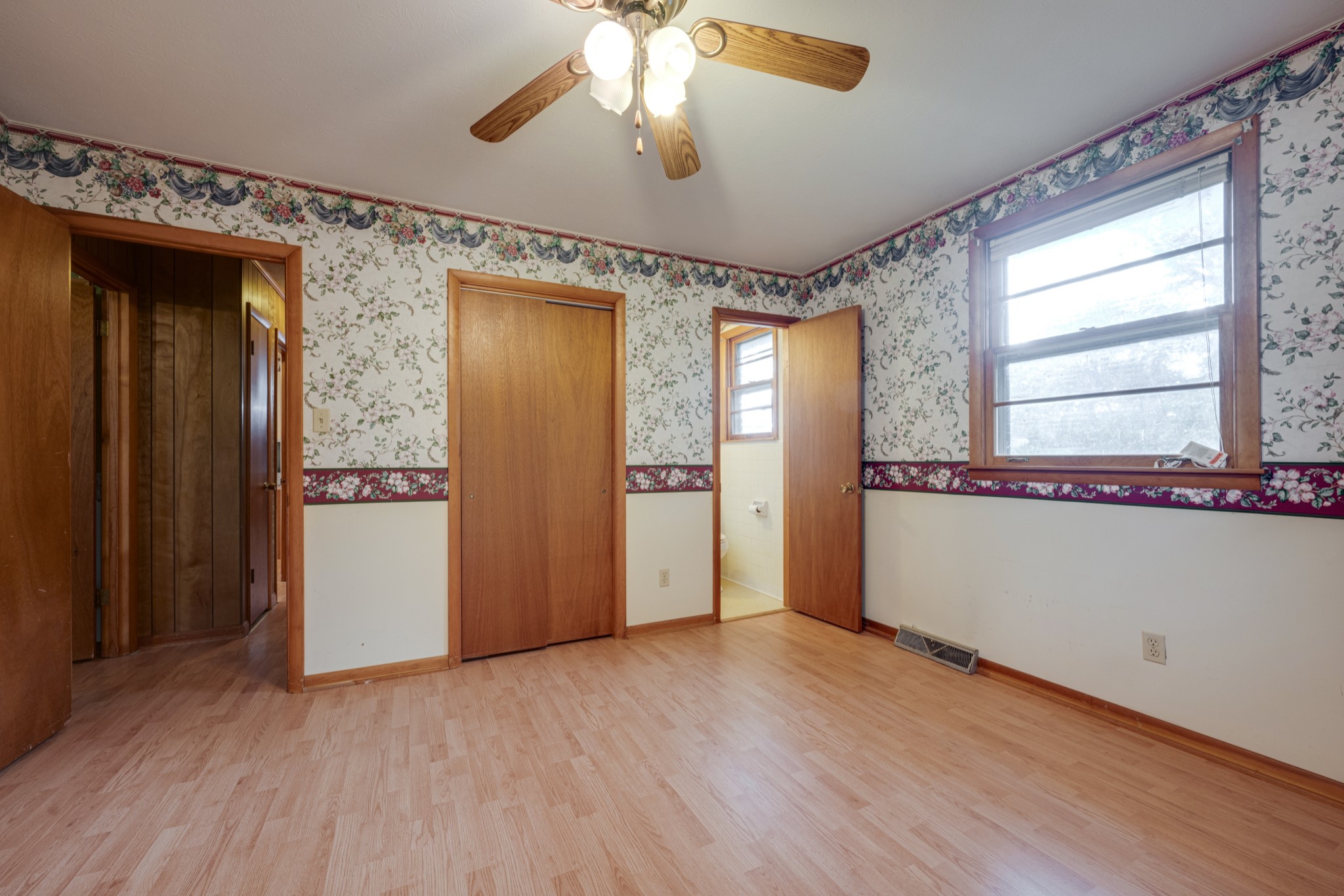 206 Sunset Rd