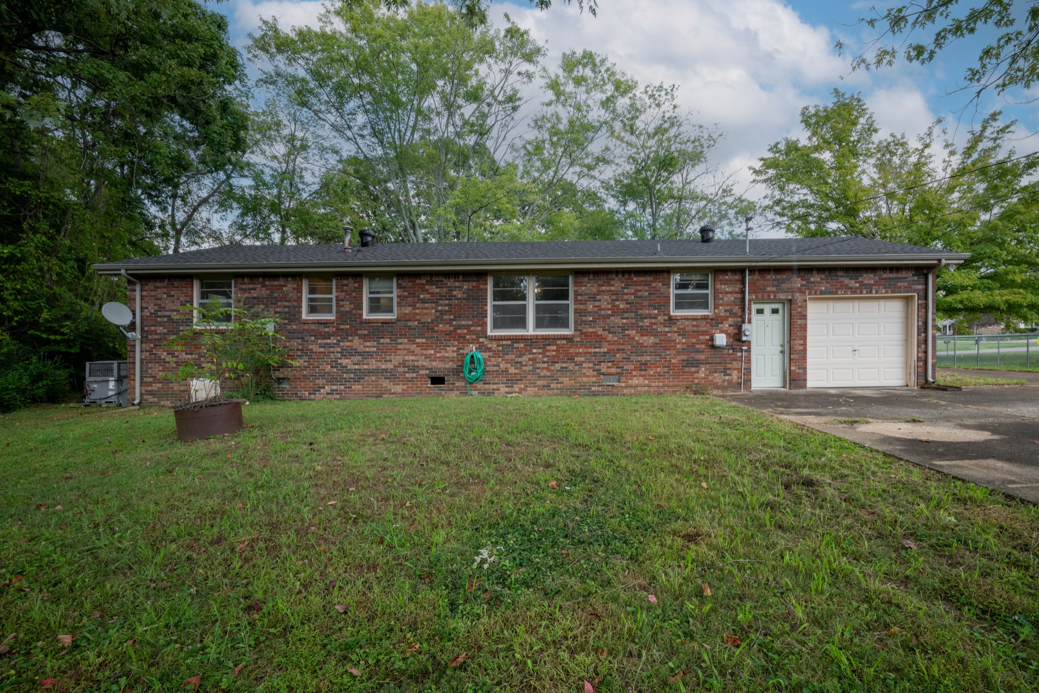 206 Sunset Rd