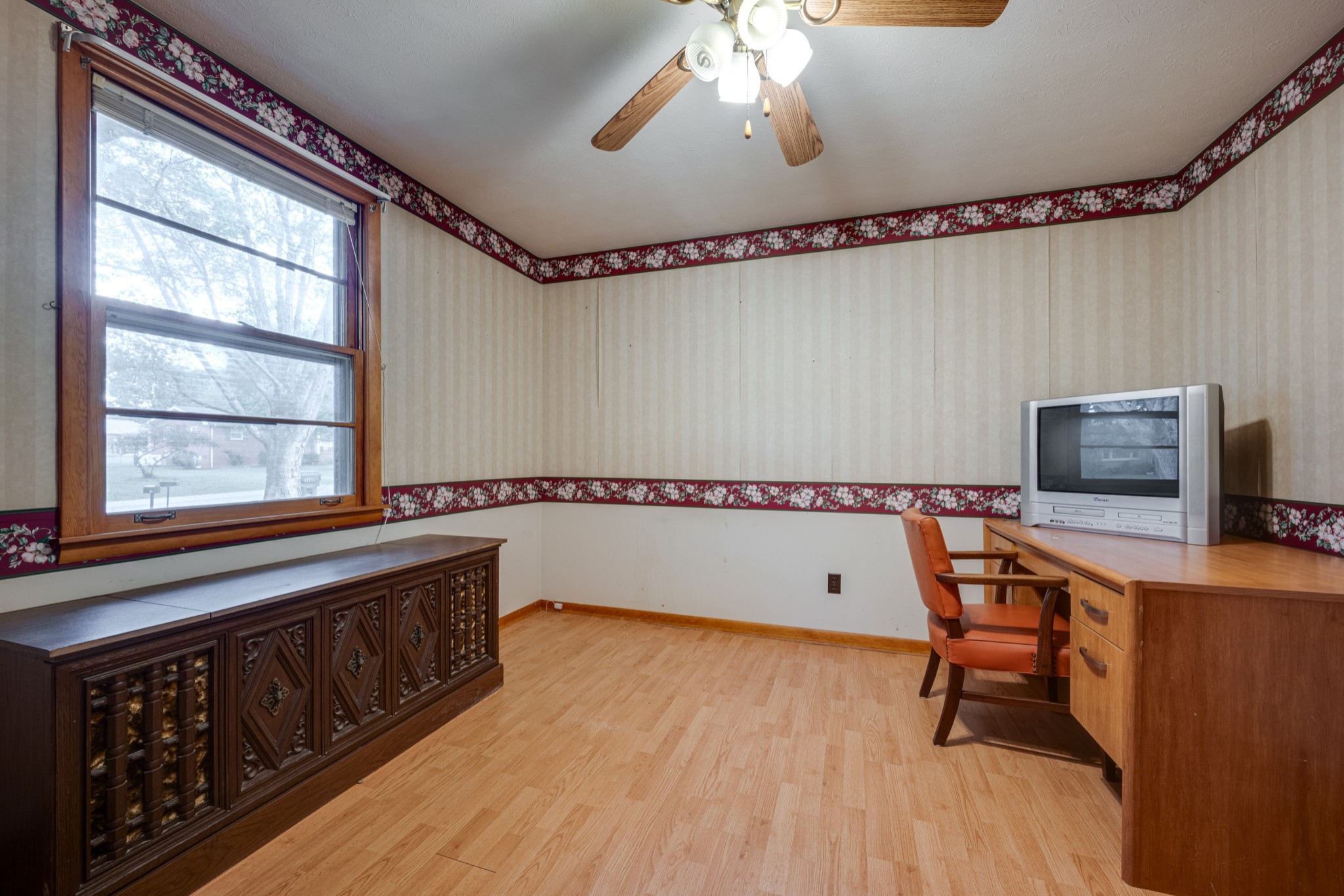 206 Sunset Rd