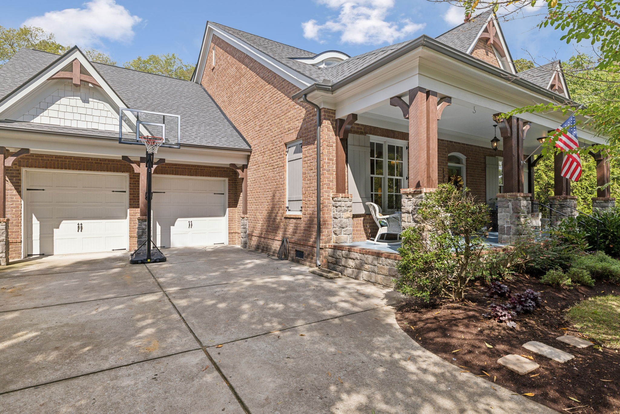 1313 Jewell Ave