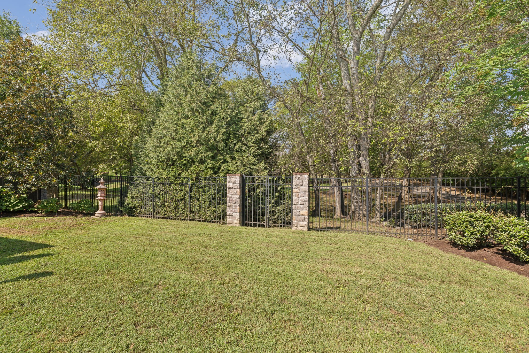 1313 Jewell Ave