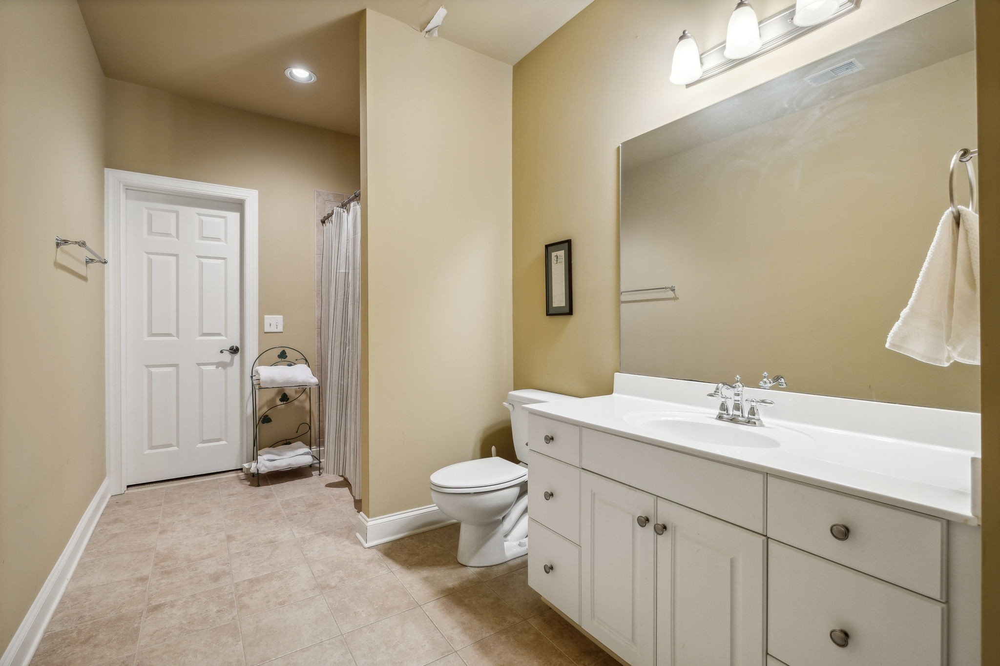 1728 Championship Blvd