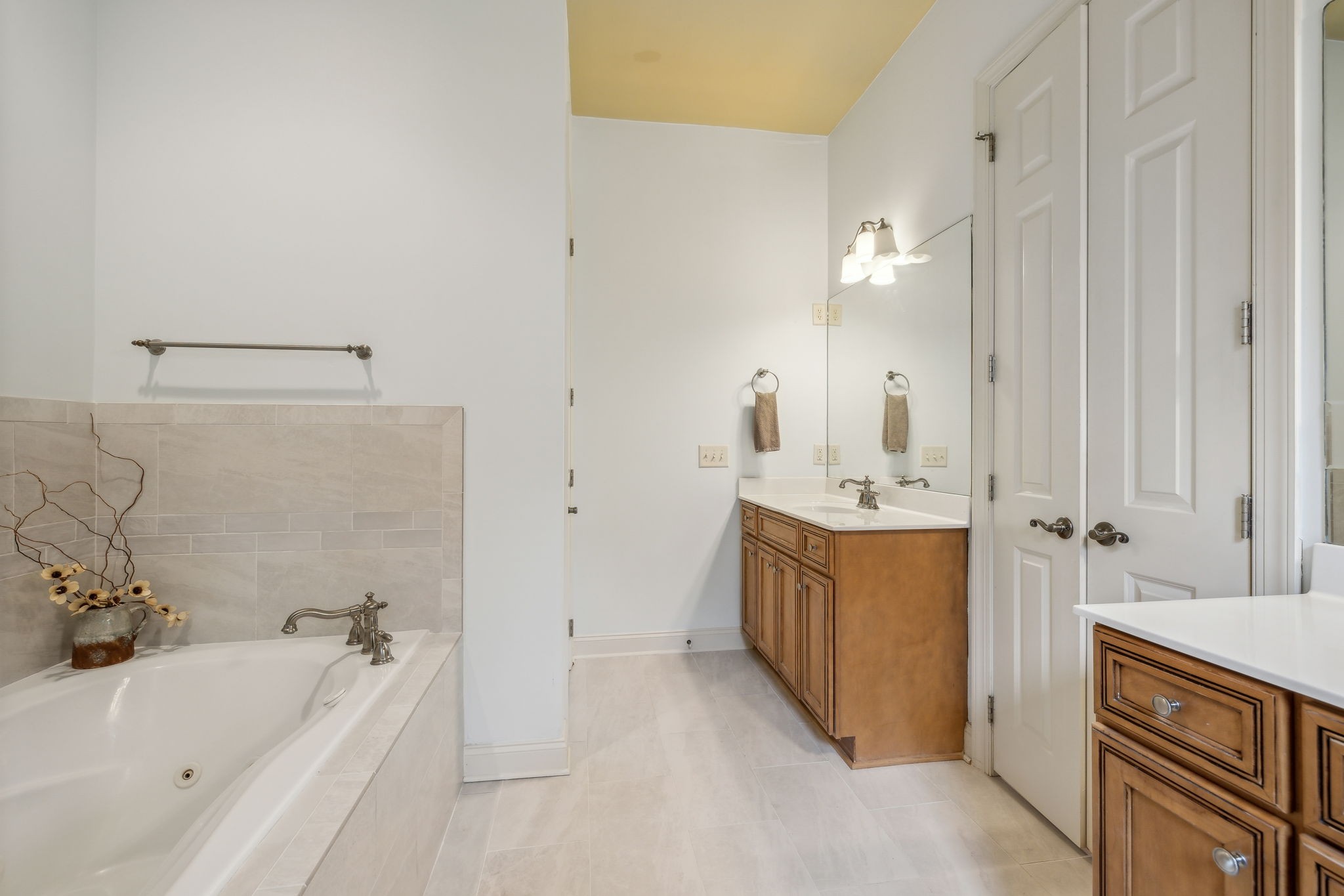 1728 Championship Blvd