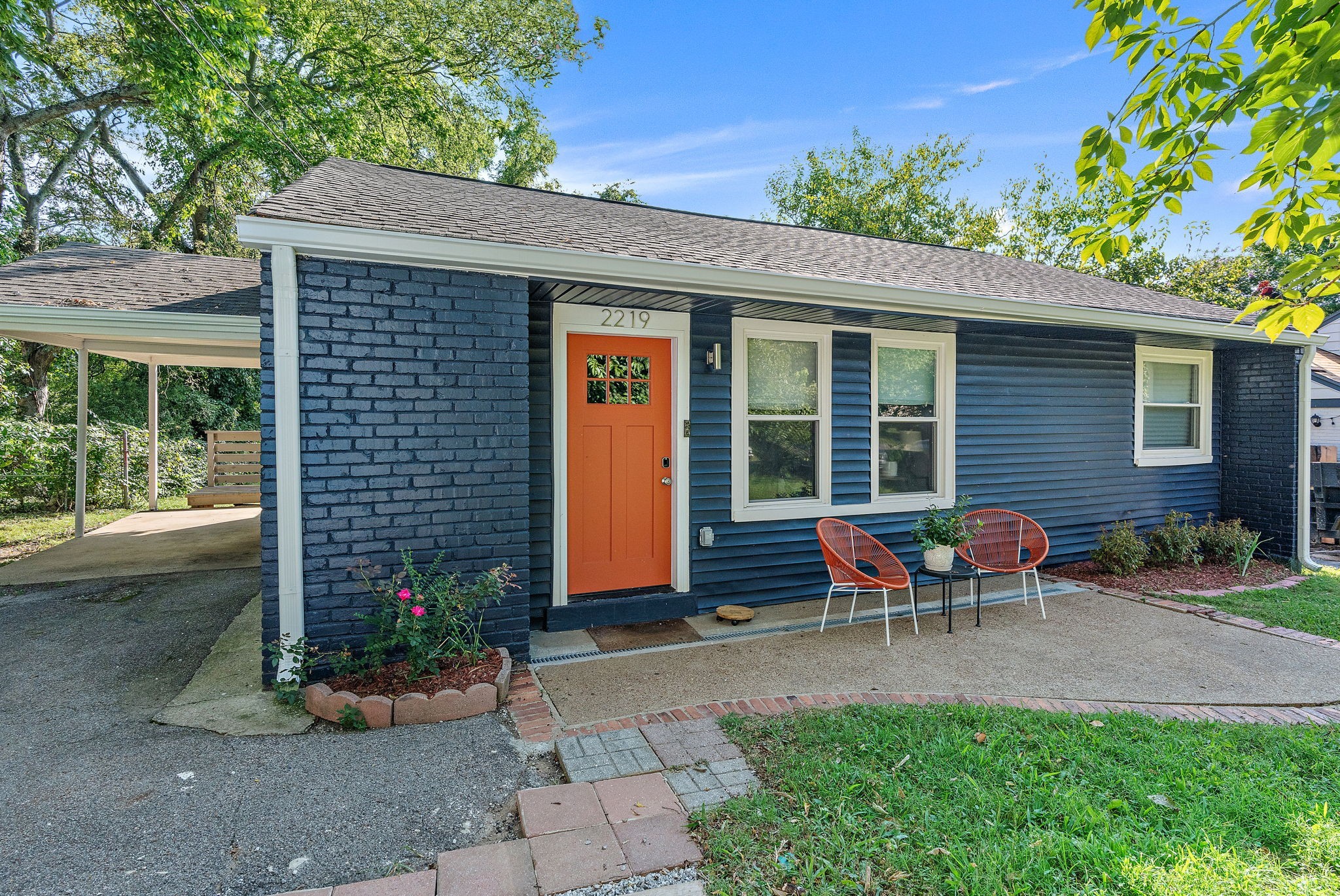 2219 Fernwood Dr