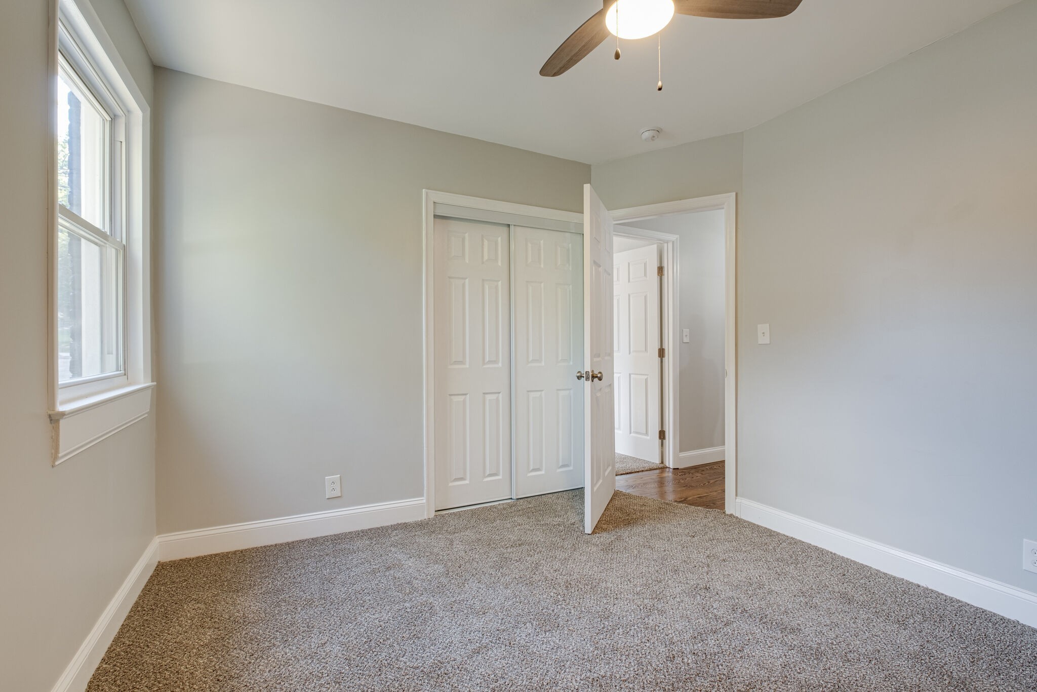 2219 Fernwood Dr
